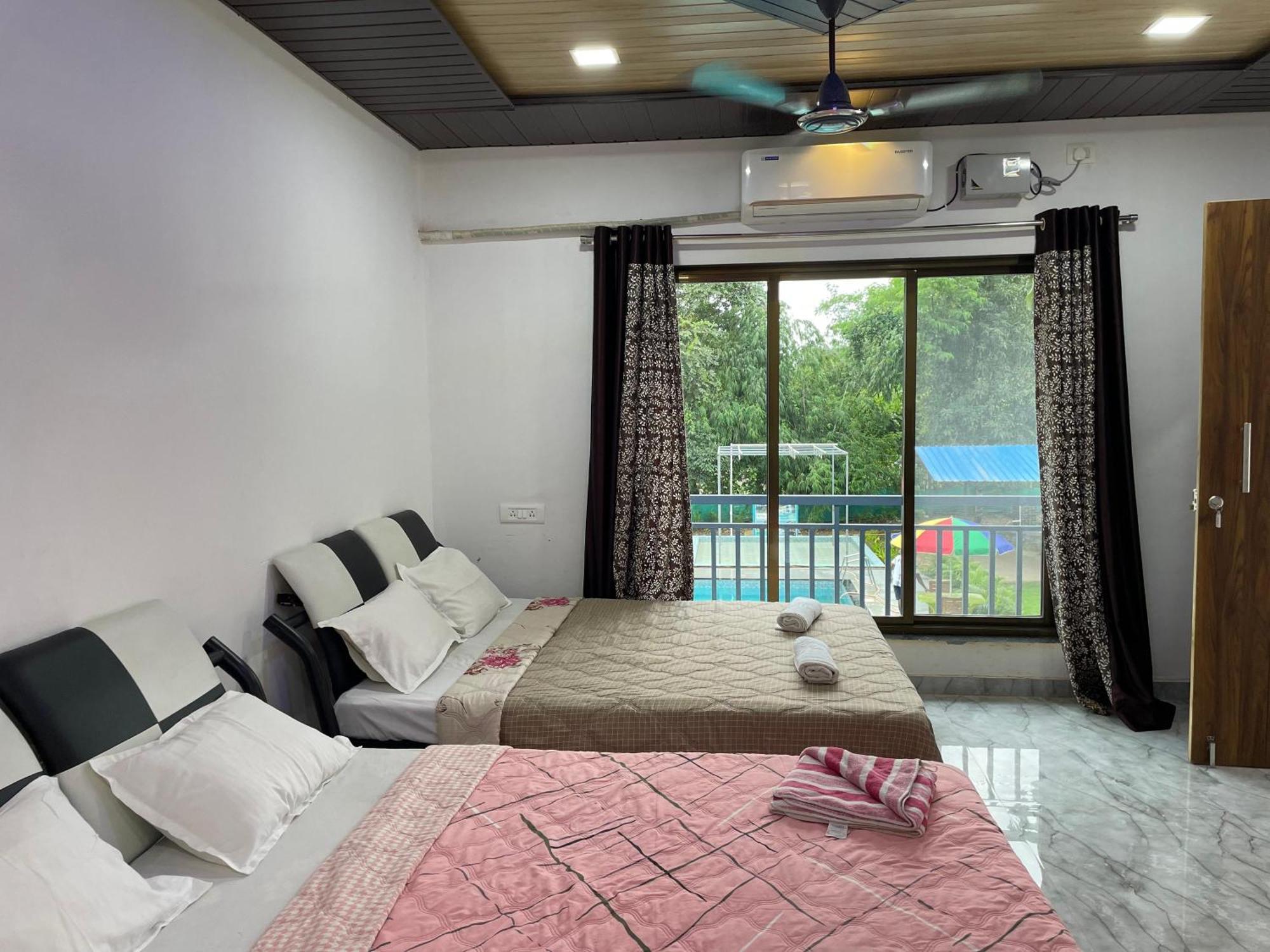 Riverland Farm And Resort Карджат Екстериор снимка