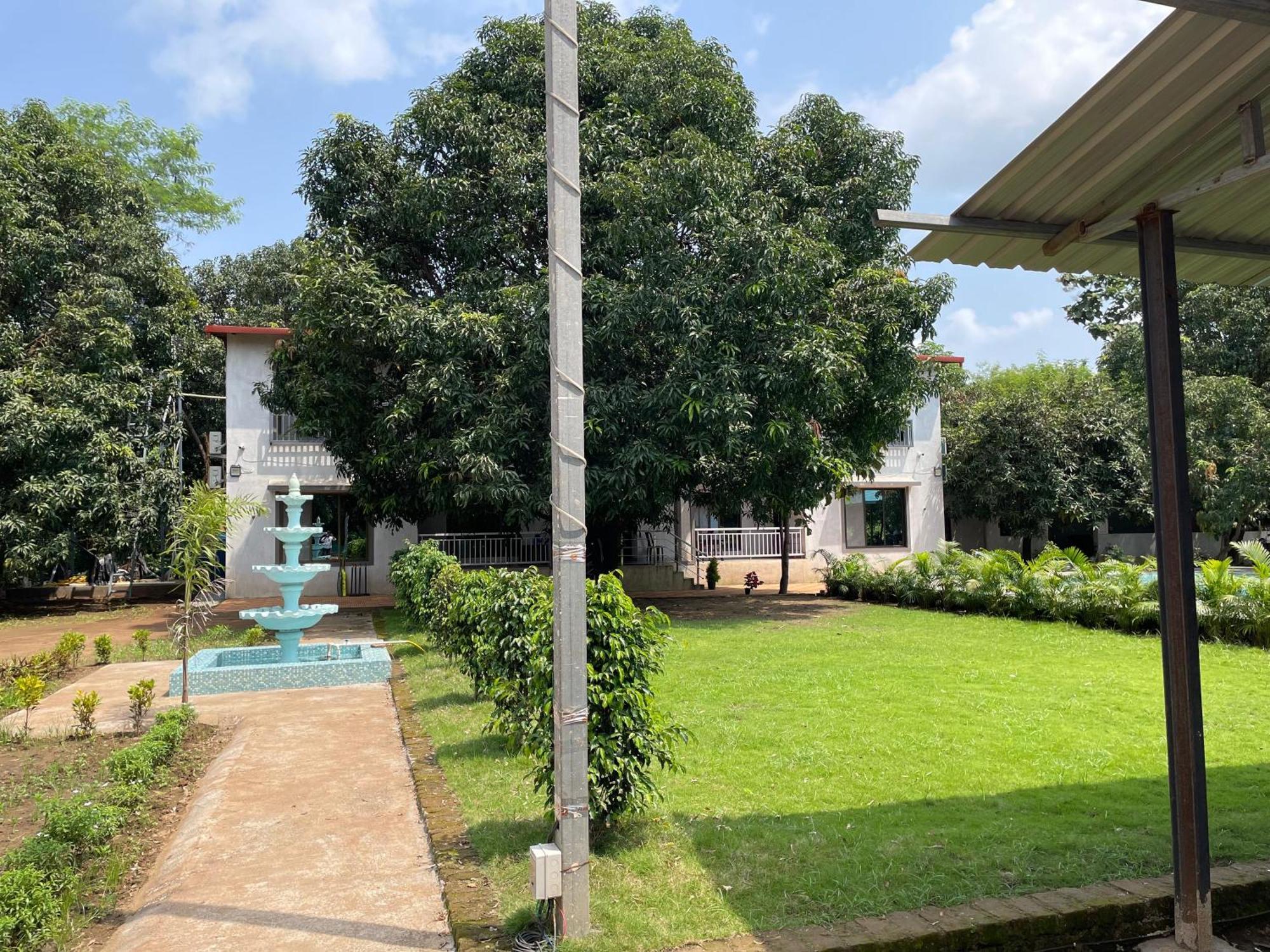 Riverland Farm And Resort Карджат Екстериор снимка