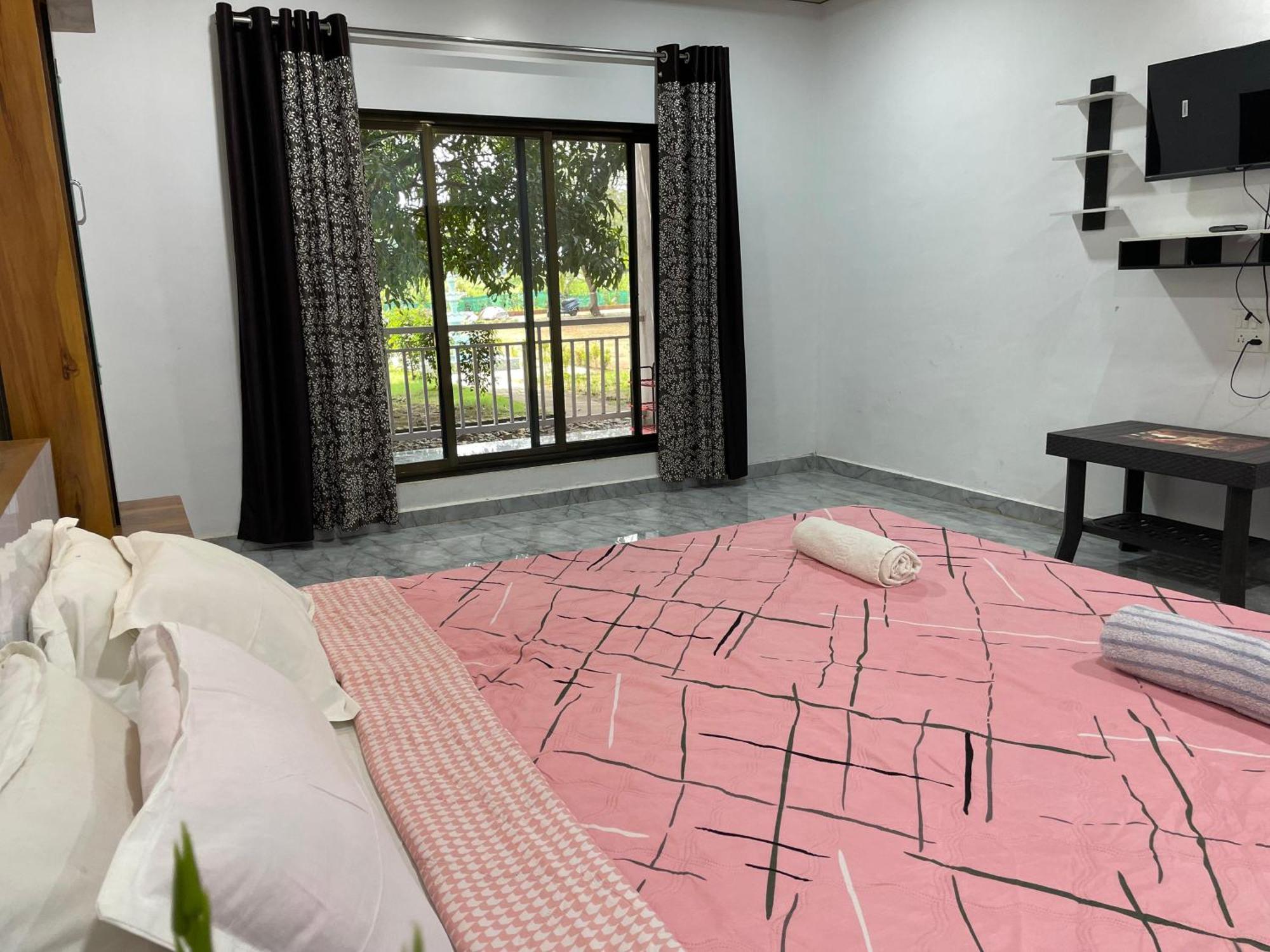 Riverland Farm And Resort Карджат Екстериор снимка